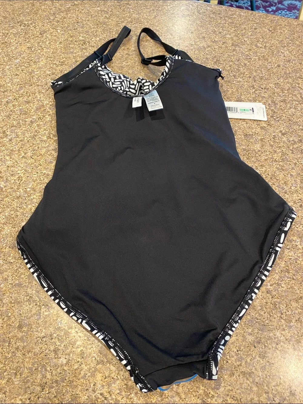 NWT Calvin Klein Black & White Swimsuit One Piece Swimsuit Size 8